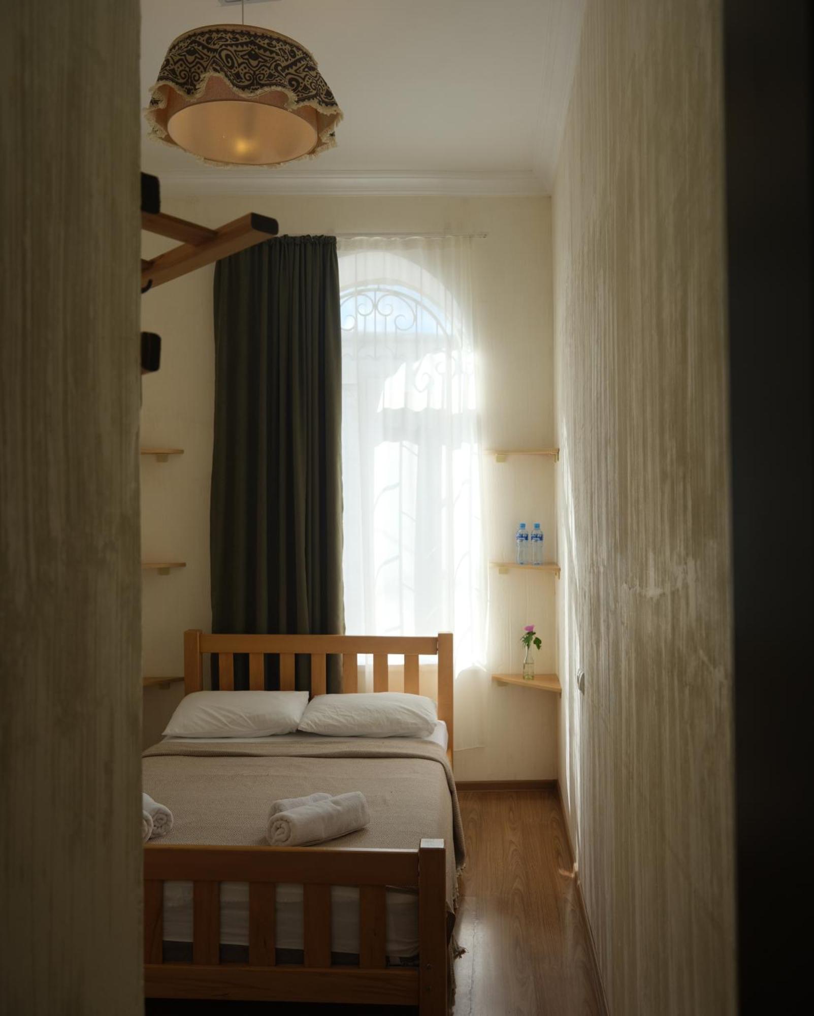 Hotel 1870 Kutaisi Esterno foto